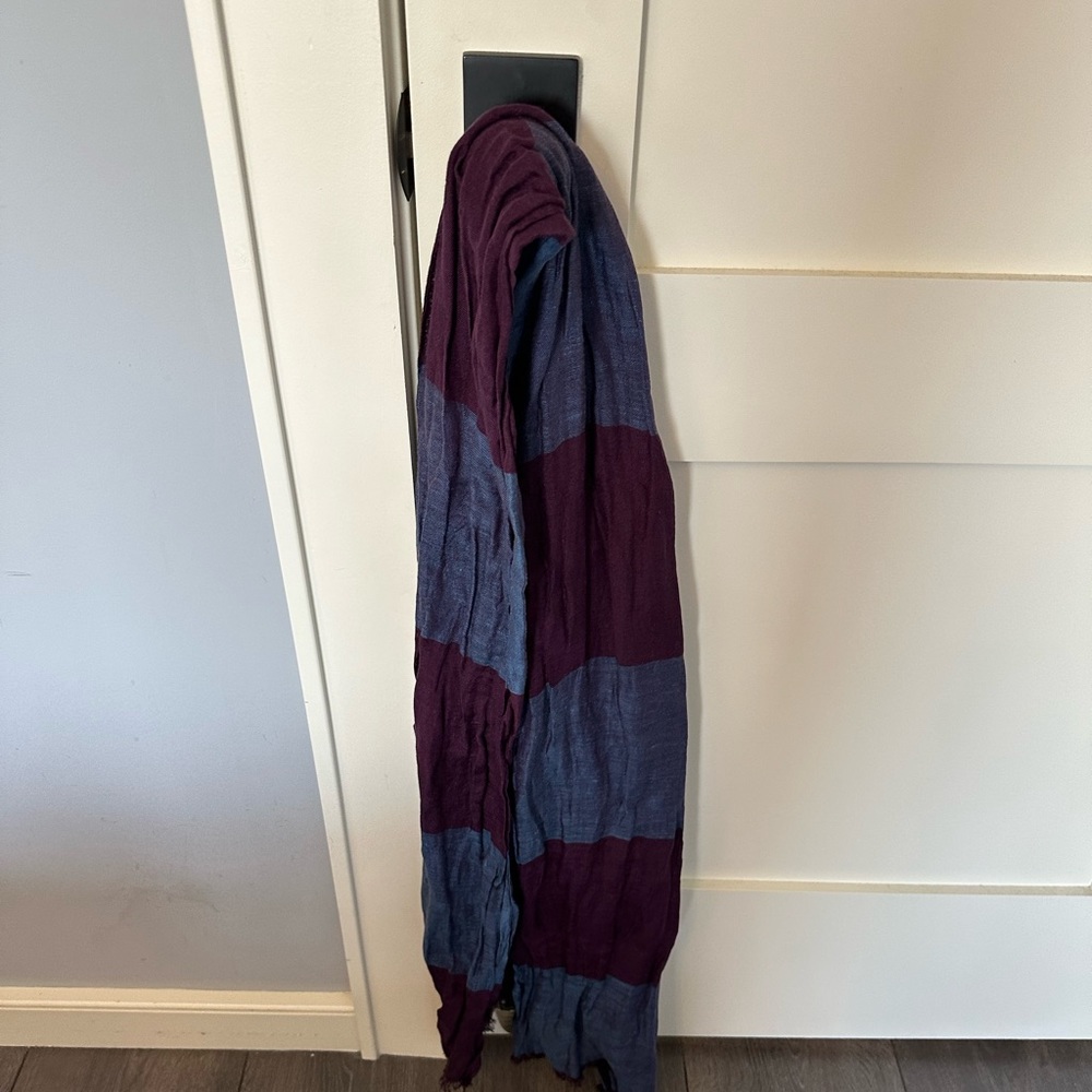 Burberry Scarf in blue and purple - Picture 1 of 2